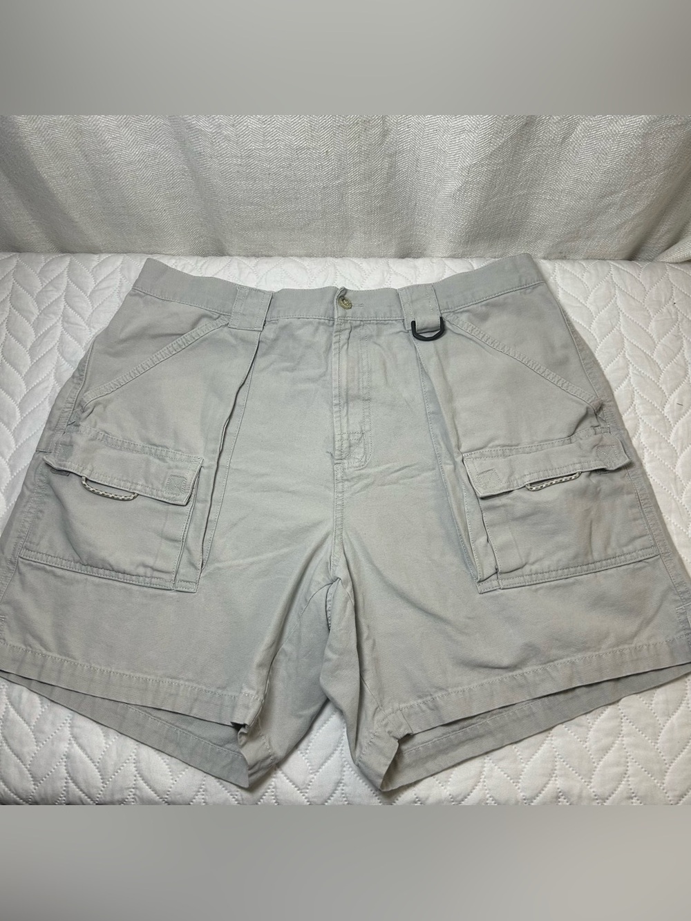 Columbia Light Gray Men's Cargo Shorts with Utility D-Ring